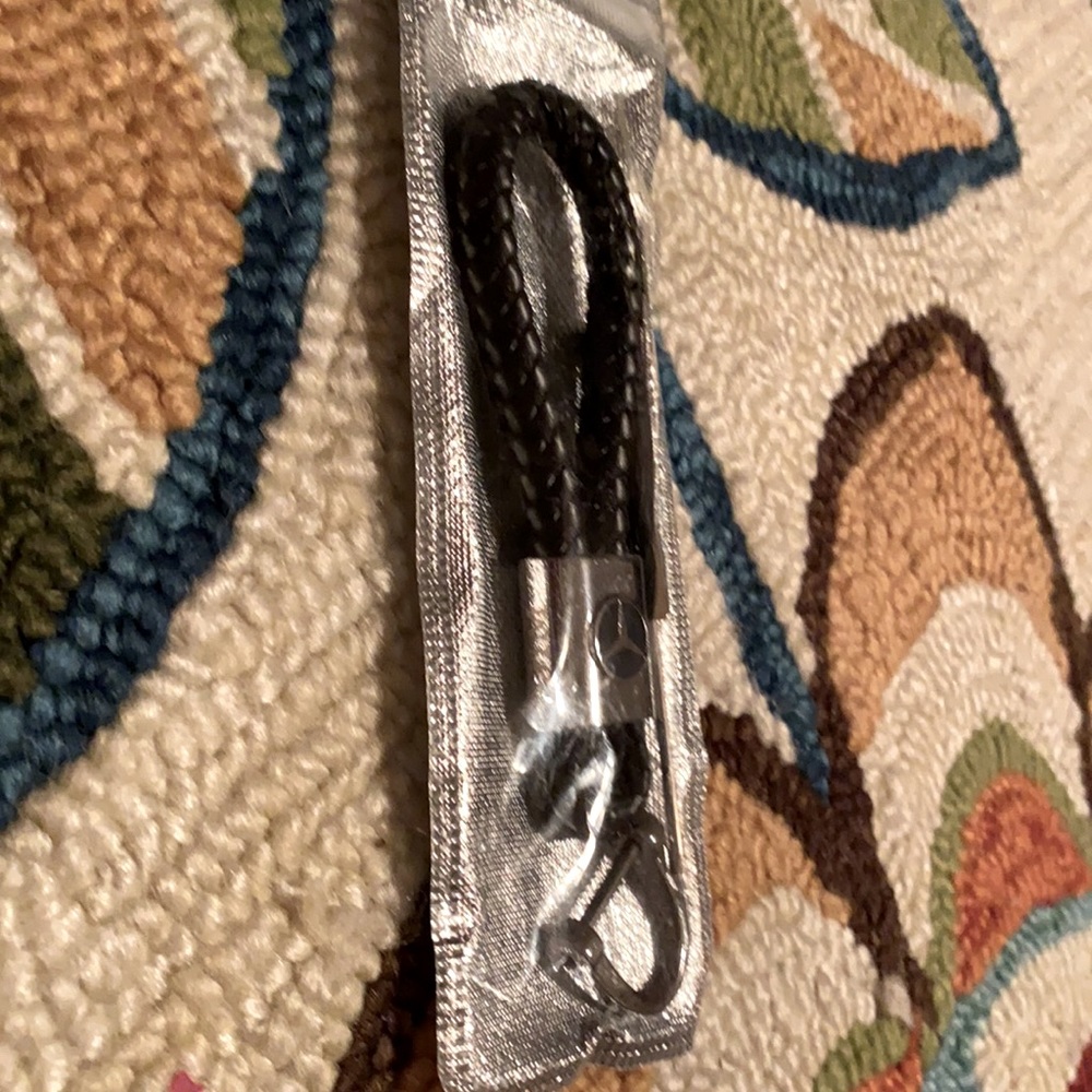 Black Leather Mercedes Keychain - Picture 9 of 12